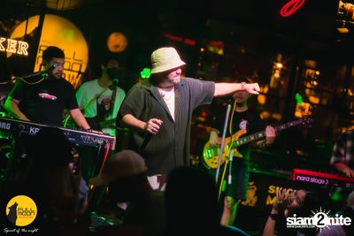 Oat Pramote at Fullmoon Terrace & Bar — photo 55