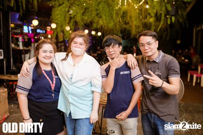Slapkiss at Old Dirty — photo 30