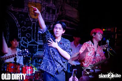Slapkiss at Old Dirty — photo 92