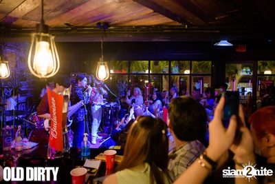 Slapkiss at Old Dirty — photo 94