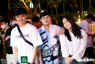  ILLSLICK ที่ร้าน Check In คลอง 6 — photo 6