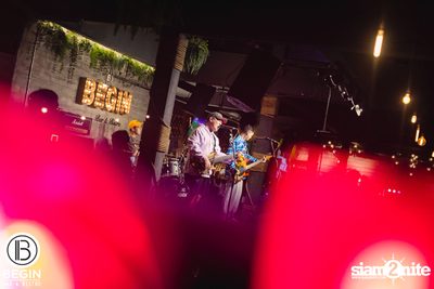 Only Monday ที่ร้าน Begin Bar & Bistro — photo 100