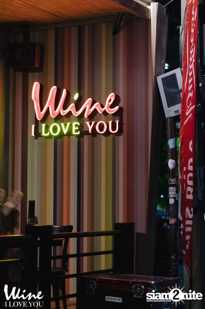 Slot Machine at Wine I Love You Thonglor — photo 2