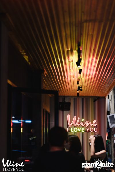 Slot Machine at Wine I Love You Thonglor — photo 3