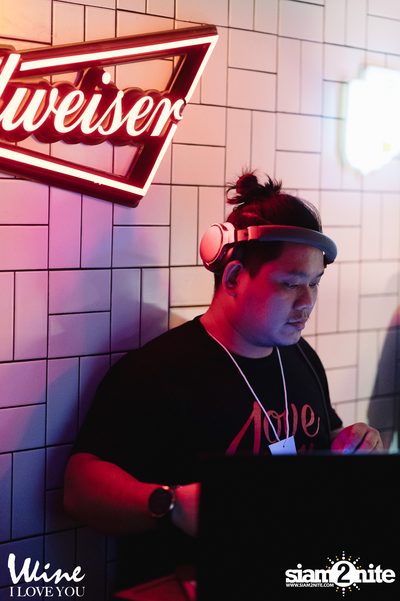 Slot Machine at Wine I Love You Thonglor — photo 98