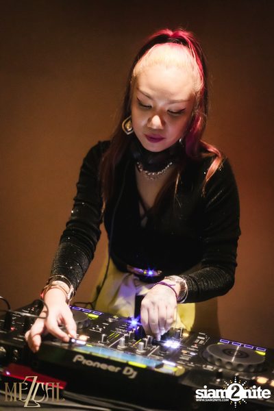 Sunday Night ที่ร้าน Mezcal Bar  — photo 145