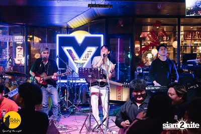 Bowkylion Live at Fullmoon Terrace & Bar — photo 6
