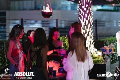 Pool Party at Holiday Inn Sukhumvit  — photo 153