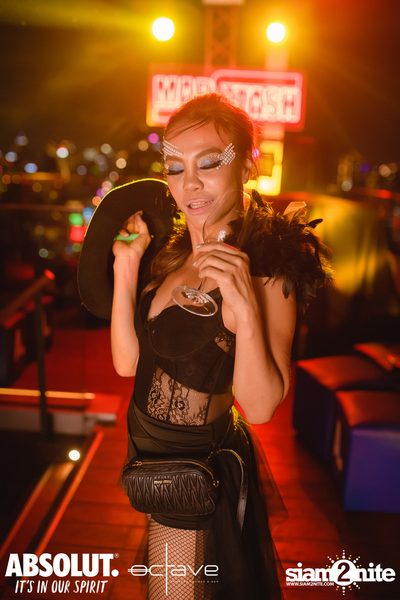 Mad House - Rooftop of Horrors ที่ Octave Rooftop Lounge & Bar — photo 9