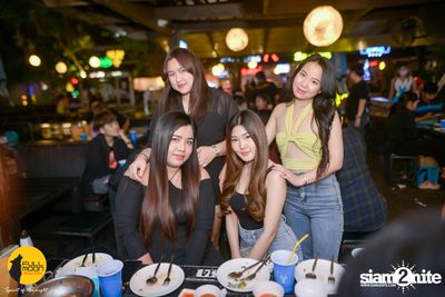 Polycat at Fullmoon Terrace & Bar — photo 37