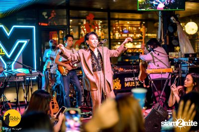 Polycat at Fullmoon Terrace & Bar — photo 42