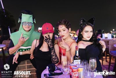 Halloween Silent Disco Party at Spectrum Lounge & Bar — photo 11