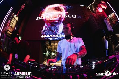 Halloween Silent Disco Party at Spectrum Lounge & Bar — photo 19