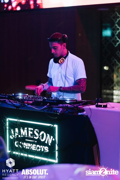 Halloween Silent Disco Party at Spectrum Lounge & Bar — photo 21