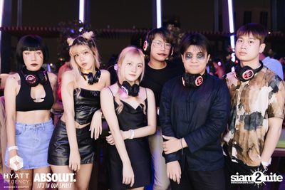 Halloween Silent Disco Party at Spectrum Lounge & Bar — photo 41