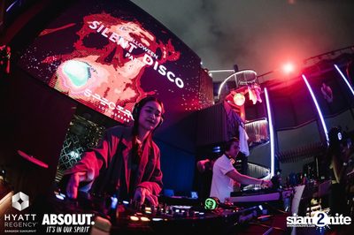 Halloween Silent Disco Party at Spectrum Lounge & Bar — photo 71