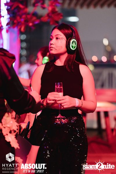 Halloween Silent Disco Party at Spectrum Lounge & Bar — photo 76