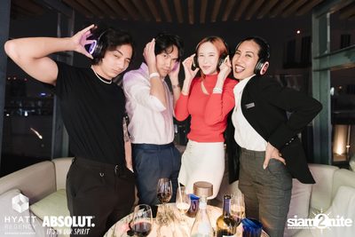 Halloween Silent Disco Party at Spectrum Lounge & Bar — photo 92