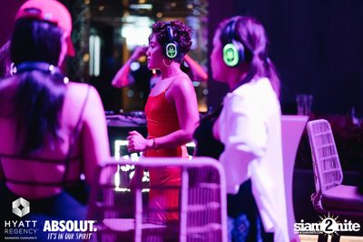 Halloween Silent Disco Party at Spectrum Lounge & Bar — photo 93