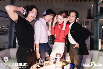Halloween Silent Disco Party at Spectrum Lounge & Bar — photo 94
