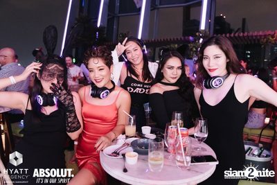 Halloween Silent Disco Party at Spectrum Lounge & Bar — photo 98