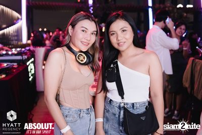 Halloween Silent Disco Party at Spectrum Lounge & Bar — photo 104