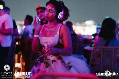 Halloween Silent Disco Party at Spectrum Lounge & Bar — photo 105