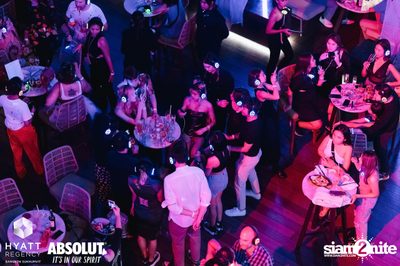 Halloween Silent Disco Party at Spectrum Lounge & Bar — photo 122
