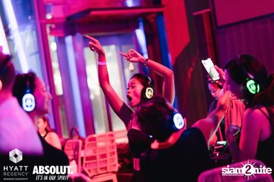 Halloween Silent Disco Party at Spectrum Lounge & Bar — photo 142
