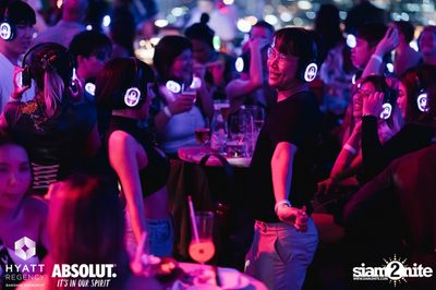 Halloween Silent Disco Party at Spectrum Lounge & Bar — photo 155