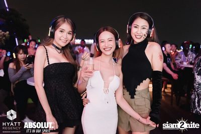 Halloween Silent Disco Party at Spectrum Lounge & Bar — photo 159