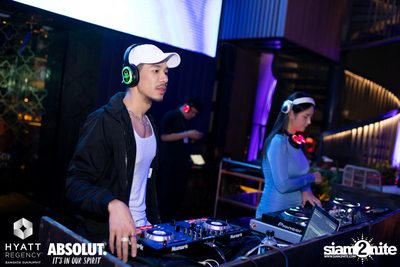 R&B Rewind Full Moon Party ที่ร้าน Spectrum Lounge & Bar  — photo 63