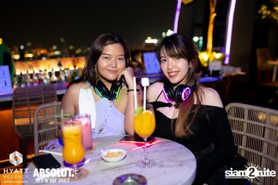 R&B Rewind Full Moon Party ที่ร้าน Spectrum Lounge & Bar  — photo 84