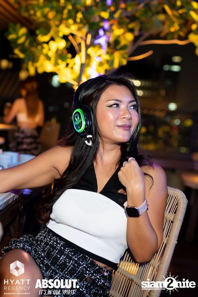 R&B Rewind Full Moon Party ที่ร้าน Spectrum Lounge & Bar  — photo 88