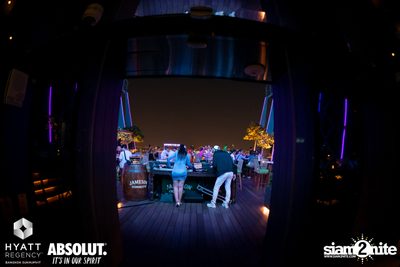 R&B Rewind Full Moon Party ที่ร้าน Spectrum Lounge & Bar  — photo 92