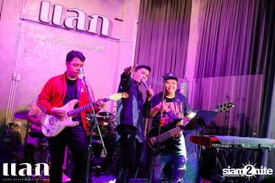 Oat Pramote Concert at Lak BKK — photo 10