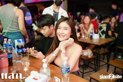Oat Pramote Concert at Lak BKK — photo 14