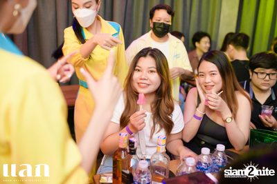 Oat Pramote Concert at Lak BKK — photo 93
