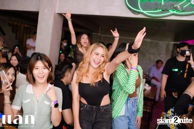 Oat Pramote Concert at Lak BKK — photo 110