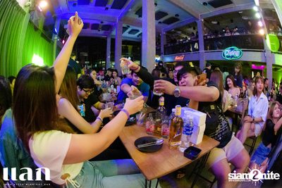 Oat Pramote Concert at Lak BKK — photo 117