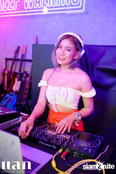 Oat Pramote Concert at Lak BKK — photo 253