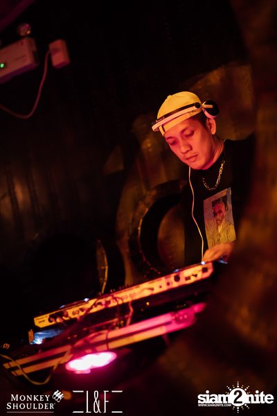 Monkey Shoulder เชิญคุณไปสนุกกับคอนเสิร์ตจาก Ton Thanasit ที่ร้าน Lost & Found Bangkok — photo 16