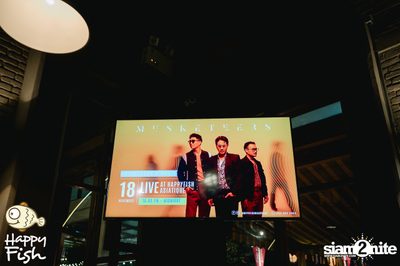คอนเสิร์ต MUSKETEERS ที่ร้าน Happy Fish Asiatique — photo 9