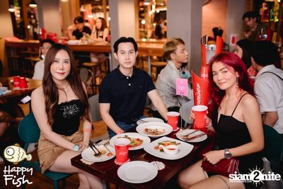 คอนเสิร์ต MUSKETEERS ที่ร้าน Happy Fish Asiatique — photo 55