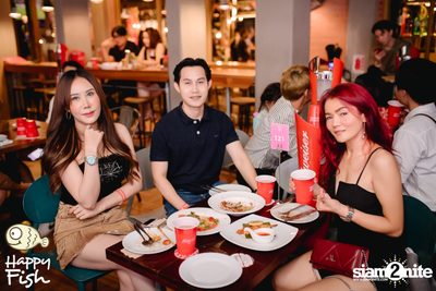 คอนเสิร์ต MUSKETEERS ที่ร้าน Happy Fish Asiatique — photo 56