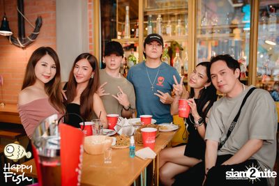 คอนเสิร์ต MUSKETEERS ที่ร้าน Happy Fish Asiatique — photo 82
