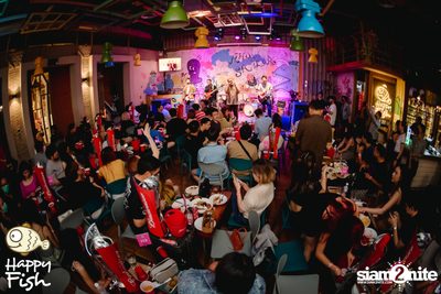 คอนเสิร์ต MUSKETEERS ที่ร้าน Happy Fish Asiatique — photo 122