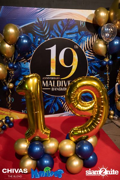 19th Anniversary with Singto Numchok + Pae MVL at Maldives — photo 6