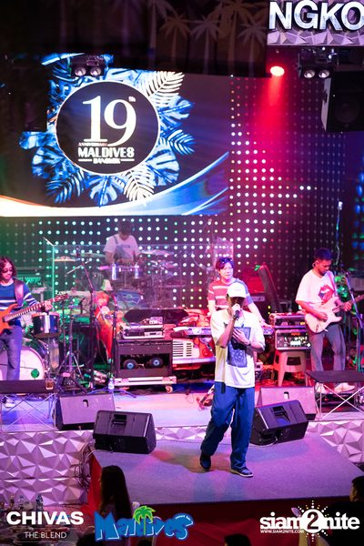 19th Anniversary with Singto Numchok + Pae MVL at Maldives — photo 44