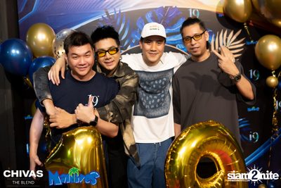19th Anniversary with Singto Numchok + Pae MVL at Maldives — photo 59